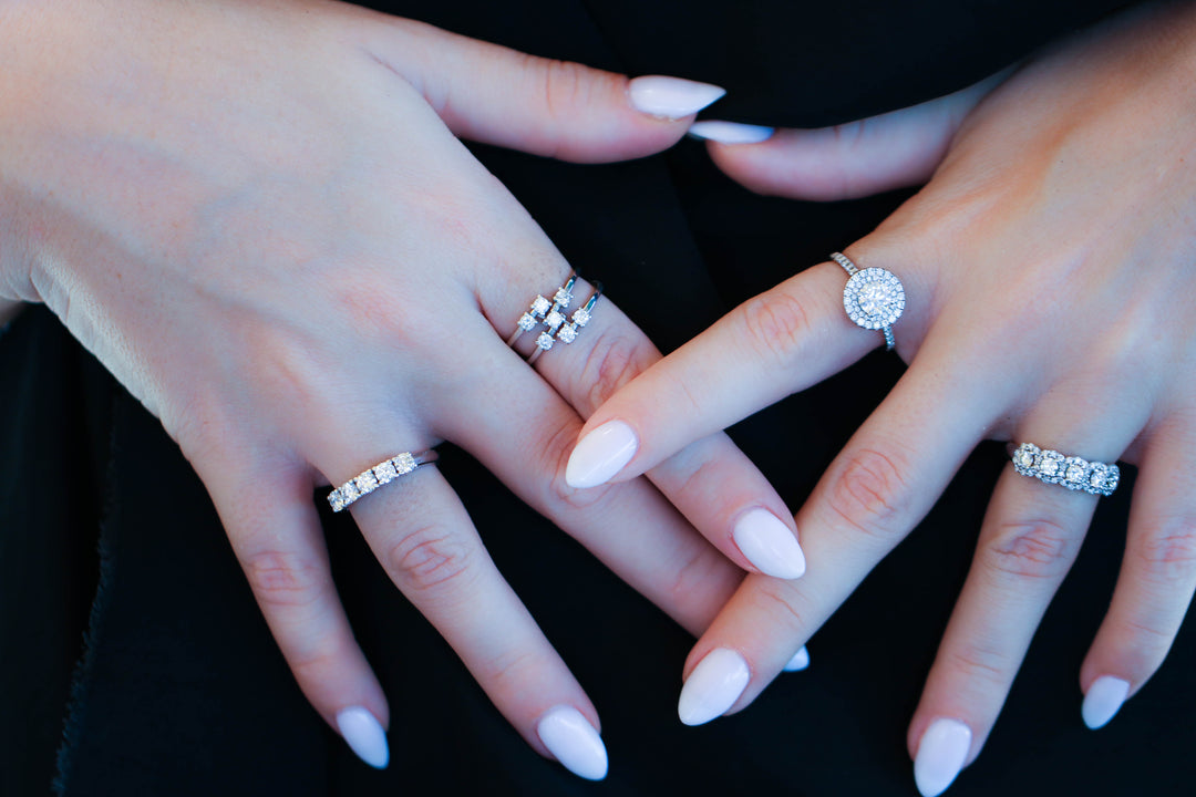 טבעת יהלומים מפוזרים